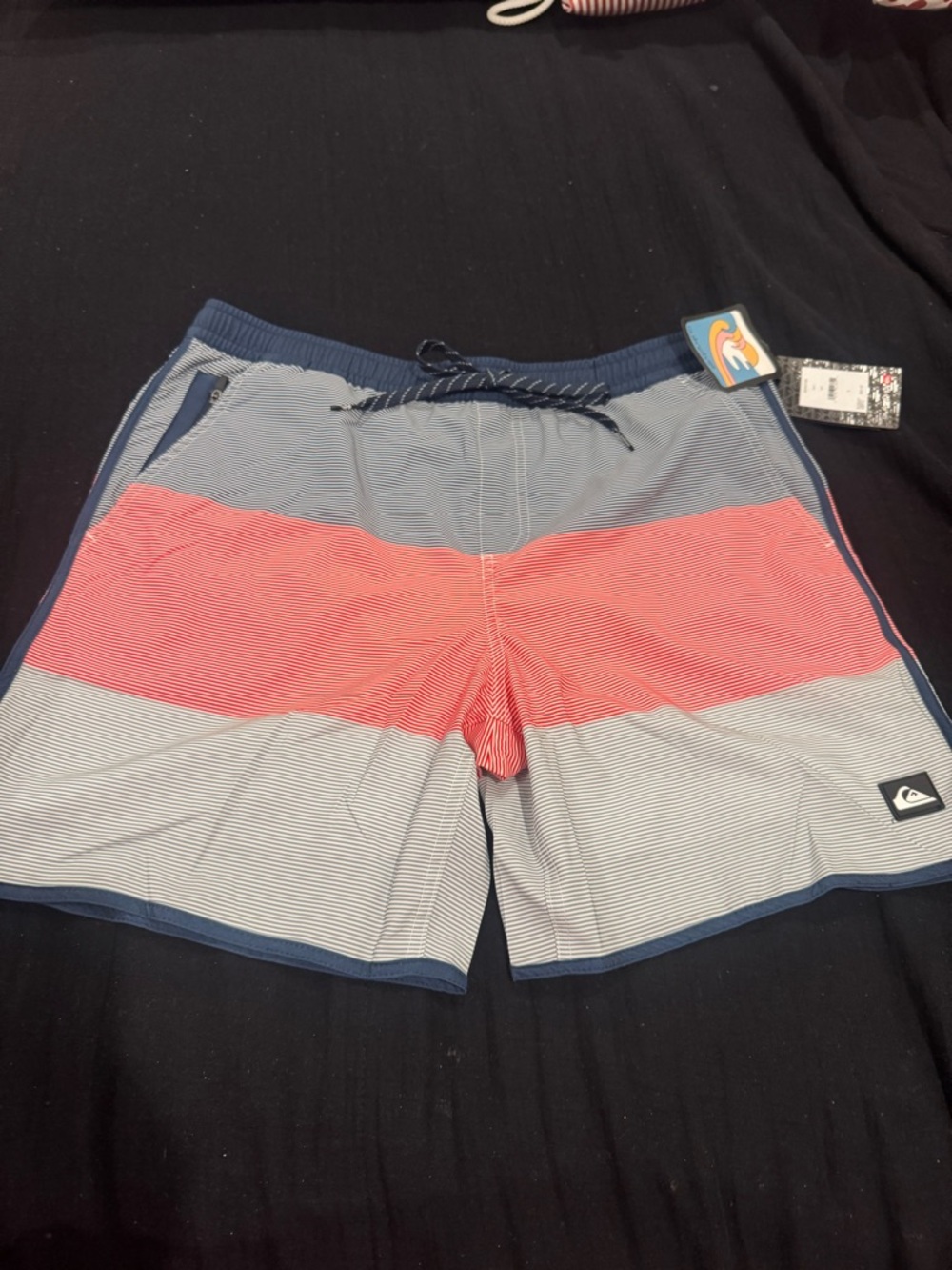 Quiksilver Men's Navy and White Striped Swim Volley Shorts w/ comfort liner🇺🇸
